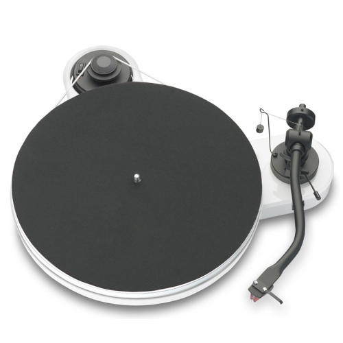 Проигрыватель винила Pro-Ject RPM 1.3 Genie Whit (с картриджем Ortofon 2M-Red)