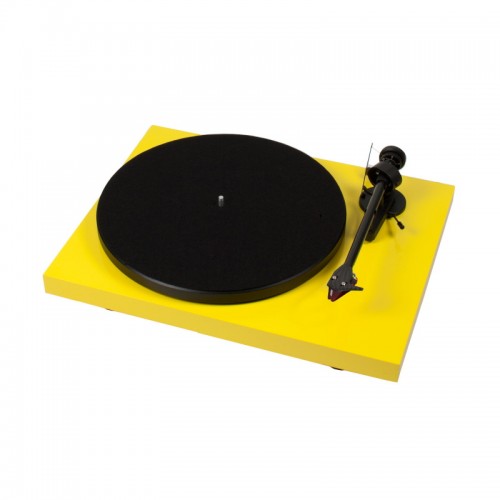 Проигрыватель винила Pro-Ject Debut Carbon (DC) yellow (Ortofon 2M-RED)