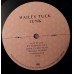 Виниловая пластинка Sony Hailey Tuck Junk (Black Vinyl)